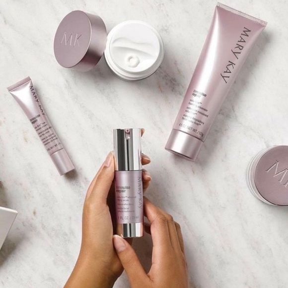 Mary Kay Other - MARY KAY Timewise Repair Set